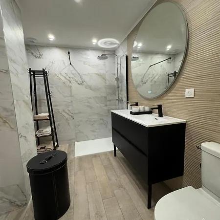 Loft Avec Parking Au Centre Historique De * Сент